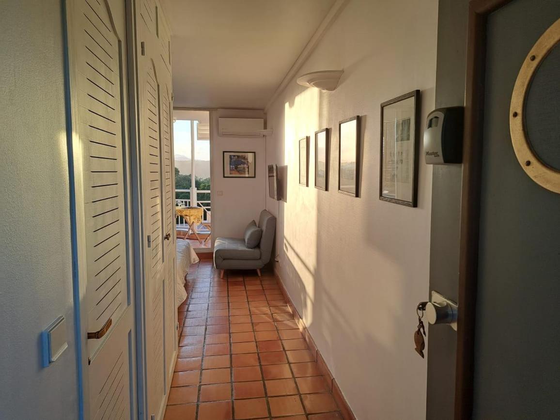 Appartement De La Baie, Vue Magnifique, Tartane ลา ทรินิเต ภายนอก รูปภาพ