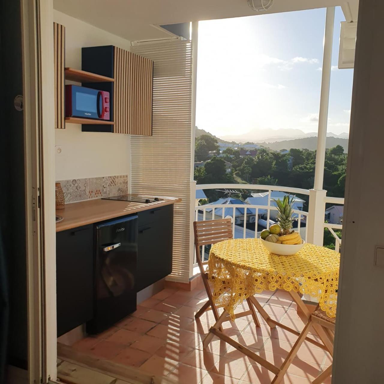 Appartement De La Baie, Vue Magnifique, Tartane ลา ทรินิเต ภายนอก รูปภาพ