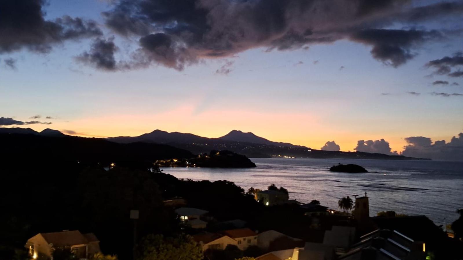 Appartement De La Baie, Vue Magnifique, Tartane ลา ทรินิเต ภายนอก รูปภาพ